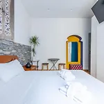 Modern - Private Bathroom - Ρώμη